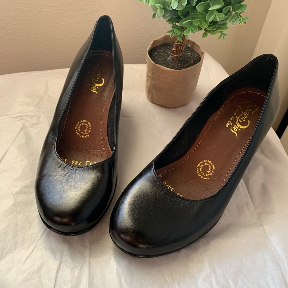 Leather Black Pumps